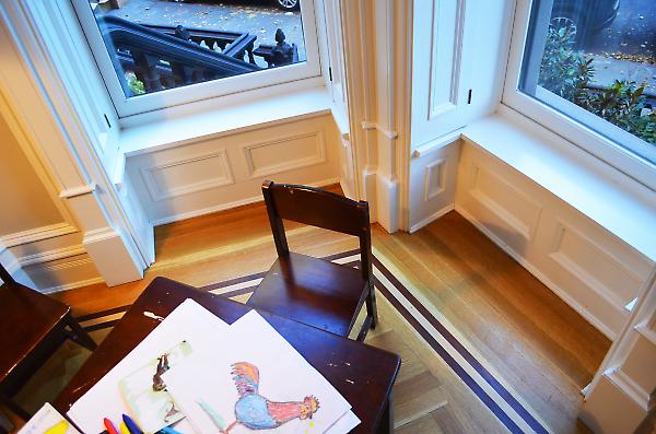 millwork detail at bay window